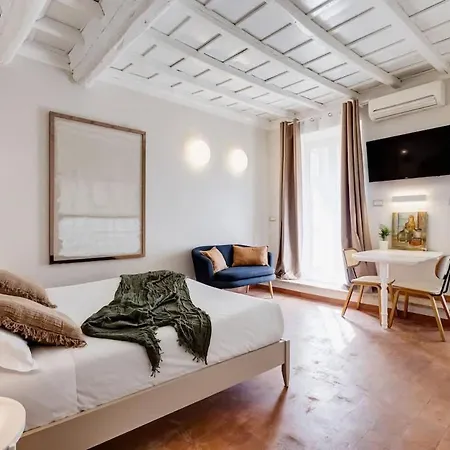 Romantic With Balcony Near Navona Square *