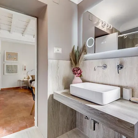 Romantic With Balcony Near Navona Square Daire *